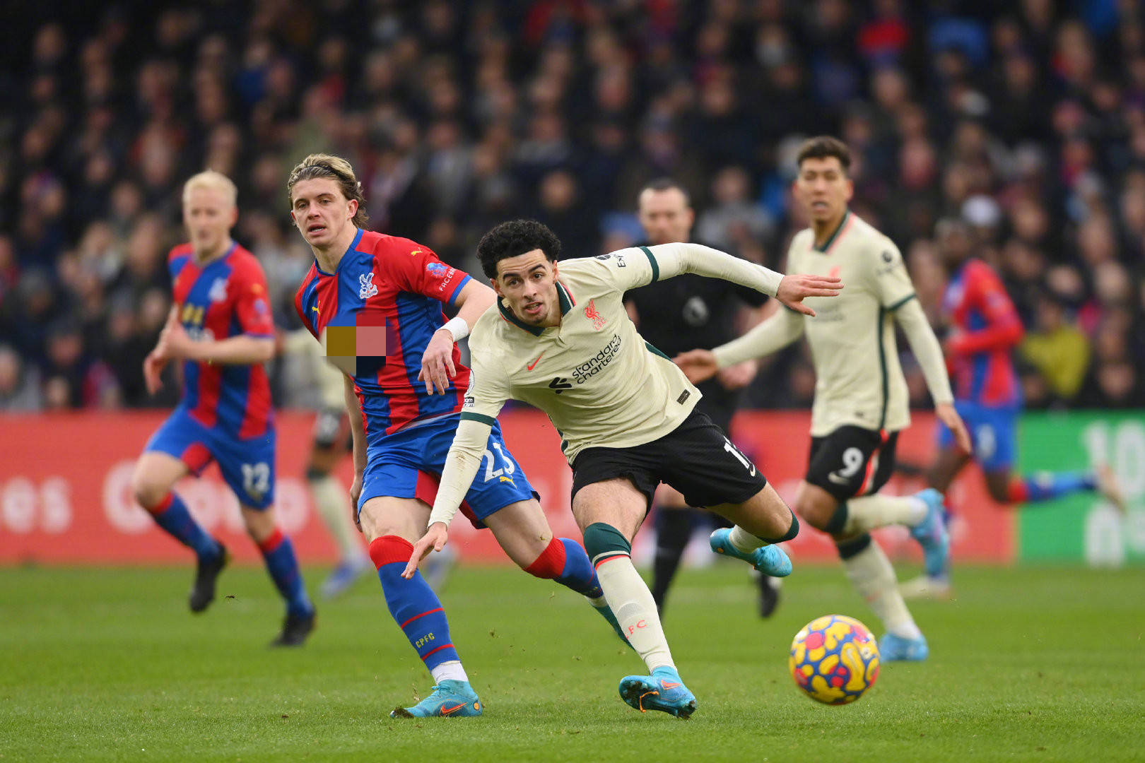 他不过是角 他不过是角